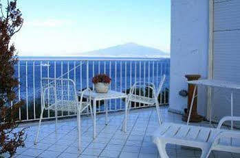 Casa Correale Lägenhet Sorrento Exteriör bild